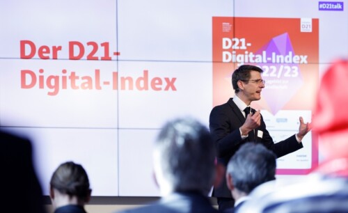 Andreas Pohle bei der Präsentation der Ergebnisse zu digitaler Wertschöpfung.