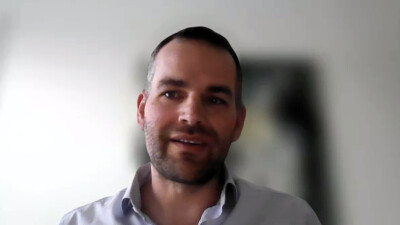 Sebastian Buckup in einer Videokonferenz
